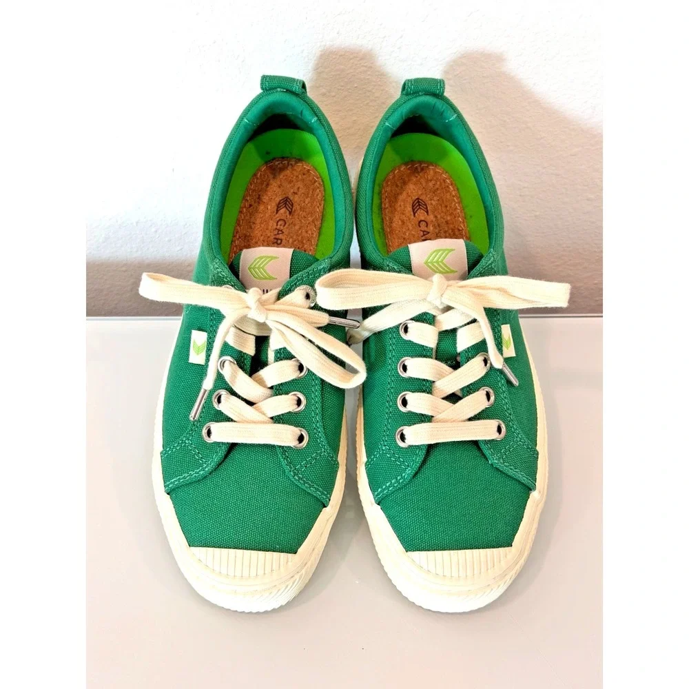 Cariuma Low Top Sneakers Women's 6.5 Green Sustainable Canvas Casual Streetwear